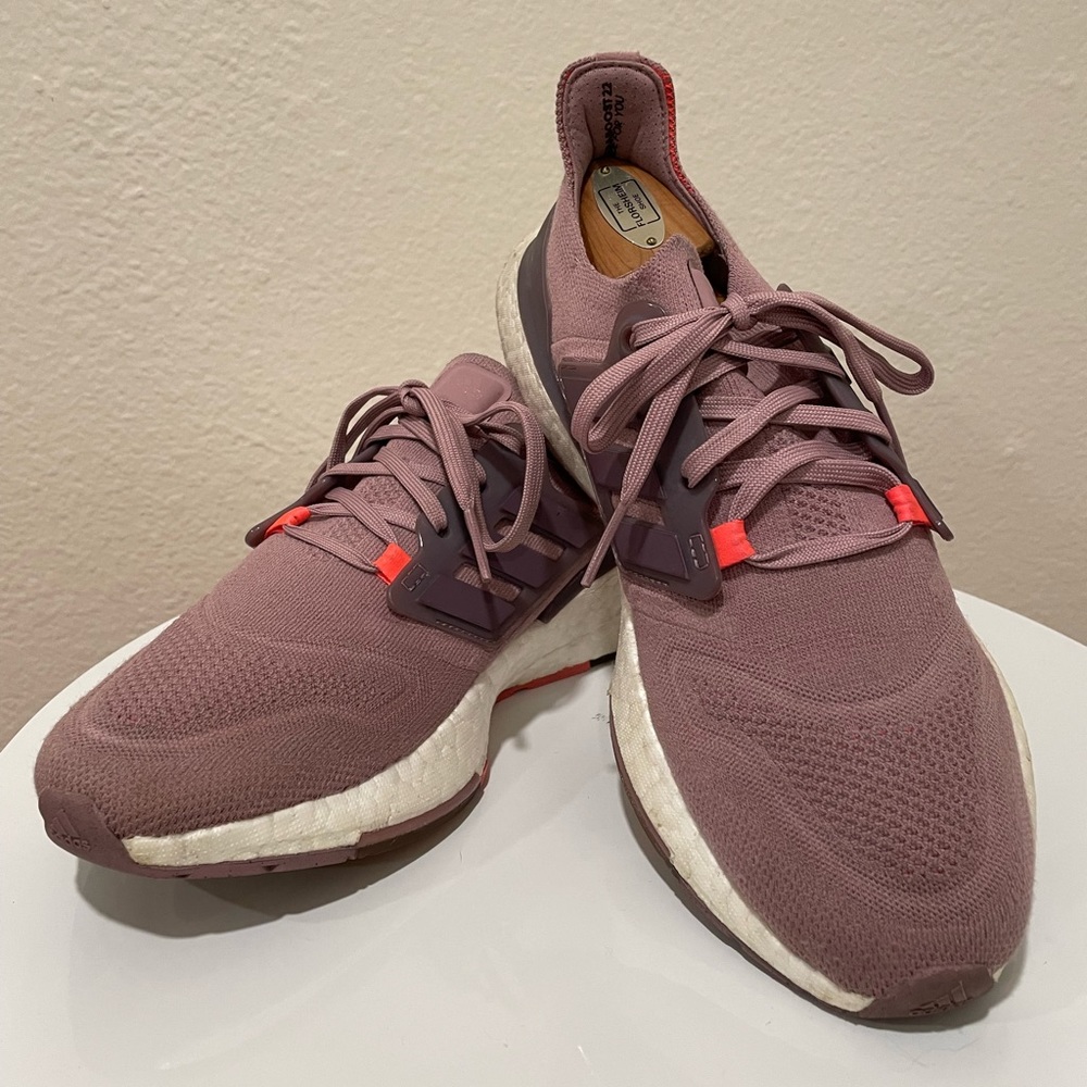 Size 8.5 - adidas UltraBoost 22 Low Magic Mauve Women
